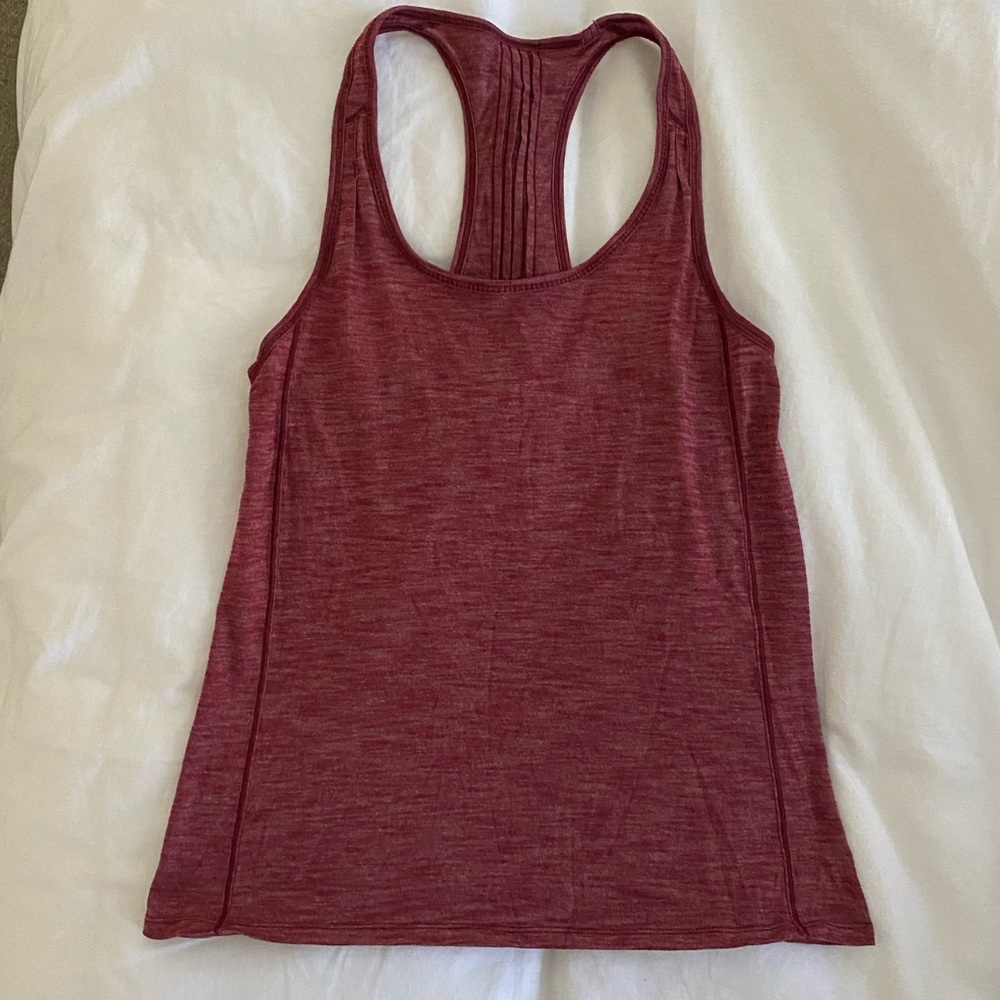 Lululemon tank